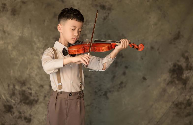 十一歲孩子坐高鐵是否半價、買啥票匯總，你不懂的這都有